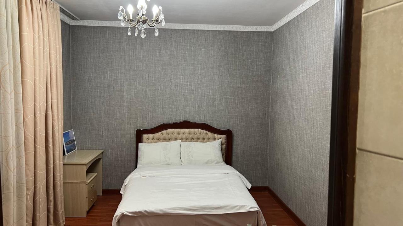 Lite Guest House Bishkek Exteriör bild
